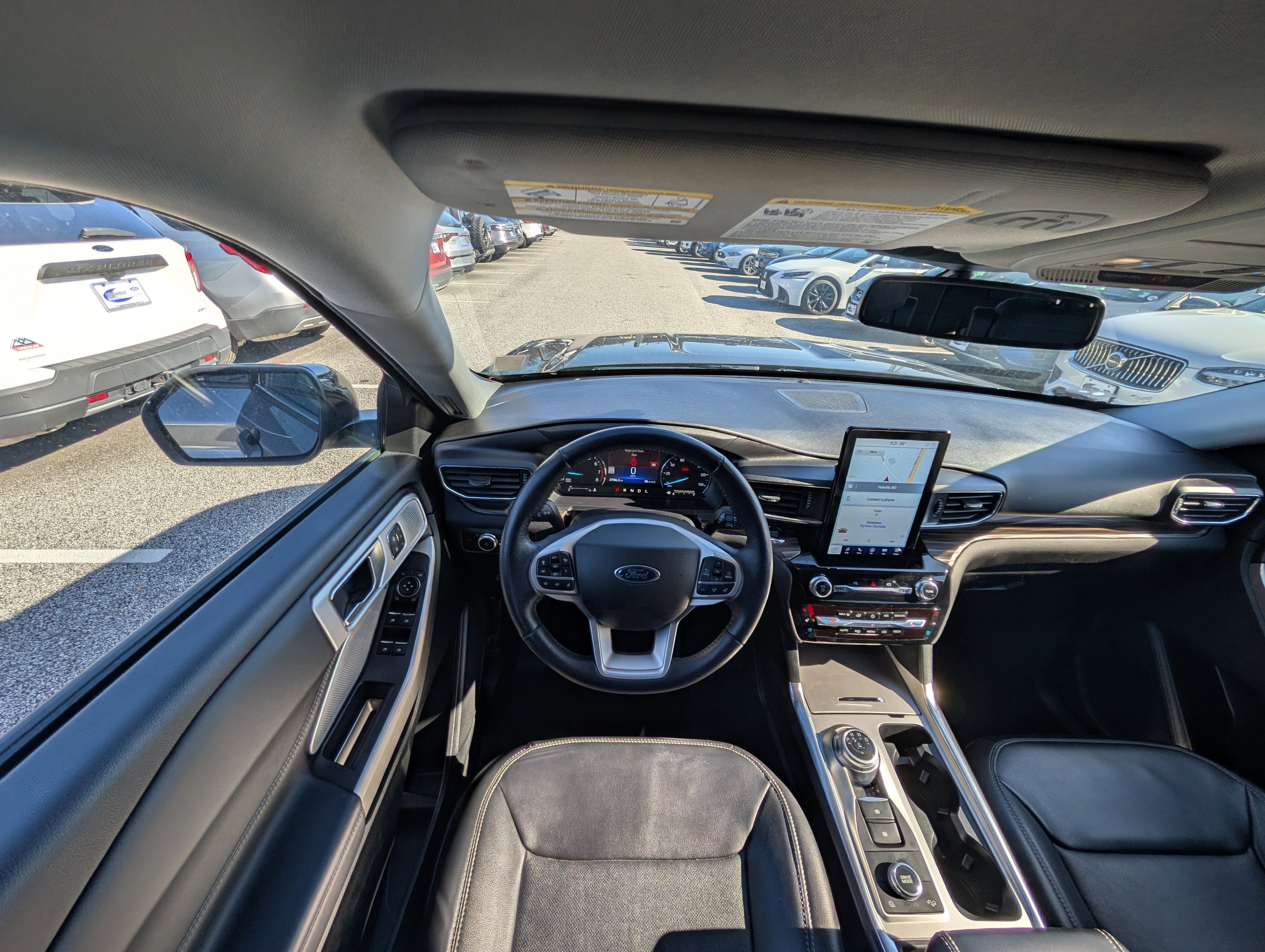 Certified 2022 Ford Explorer Limited w/ Limited Technology Package image 21