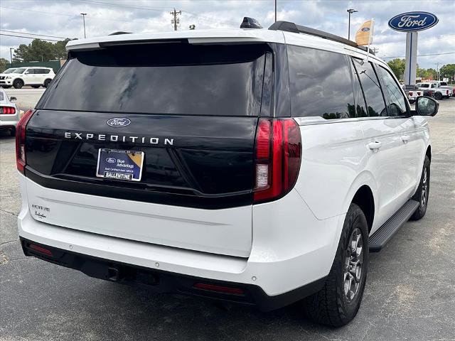 Certified 2025 Ford Expedition Active RWD image 3