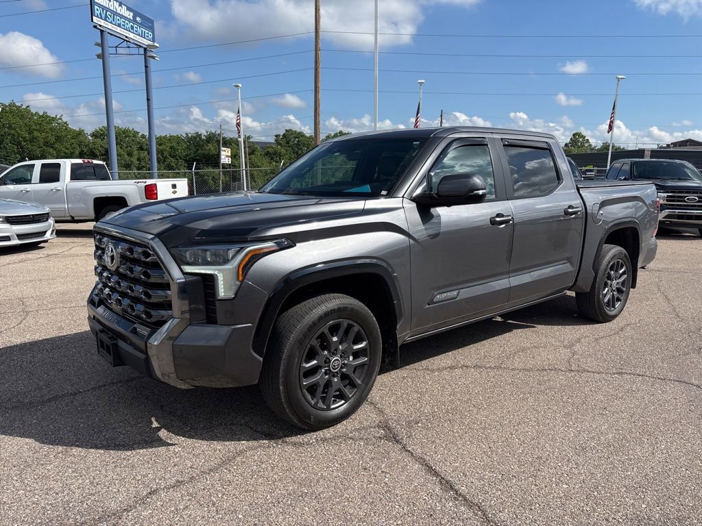 Used 2024 Toyota Tundra Platinum AWD/4WD image 3