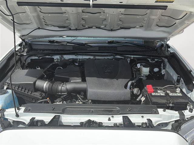 Used 2022 Toyota Tacoma SR5 w/ Technology Package AWD/4WD image 40