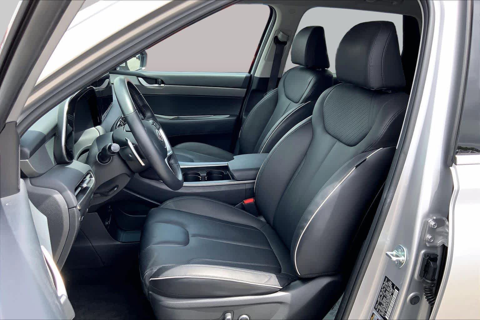 Used 2025 Hyundai Palisade SEL FWD image 8