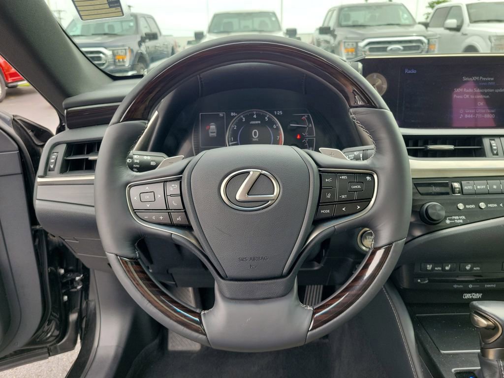 Used 2019 Lexus ES 350 w/ Premium Package FWD image 23