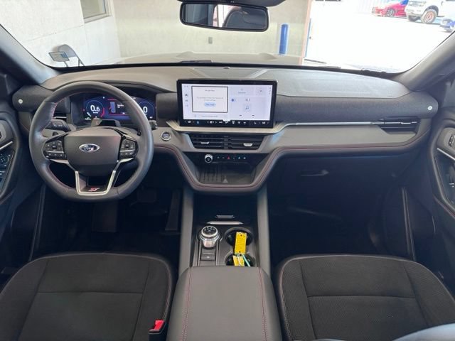 Certified 2025 Ford Explorer ST AWD/4WD image 14