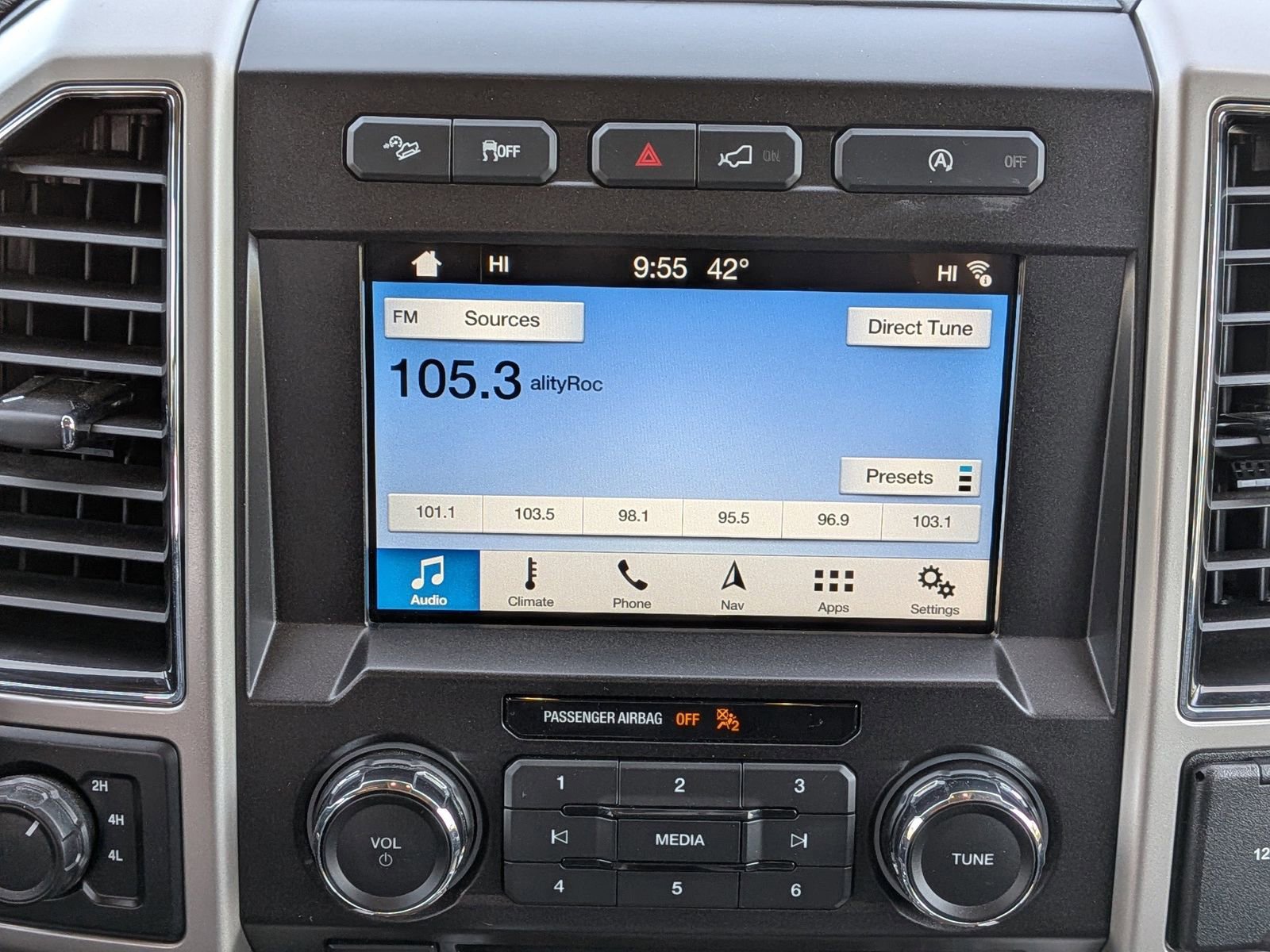 Certified 2018 Ford F150 Lariat image 9