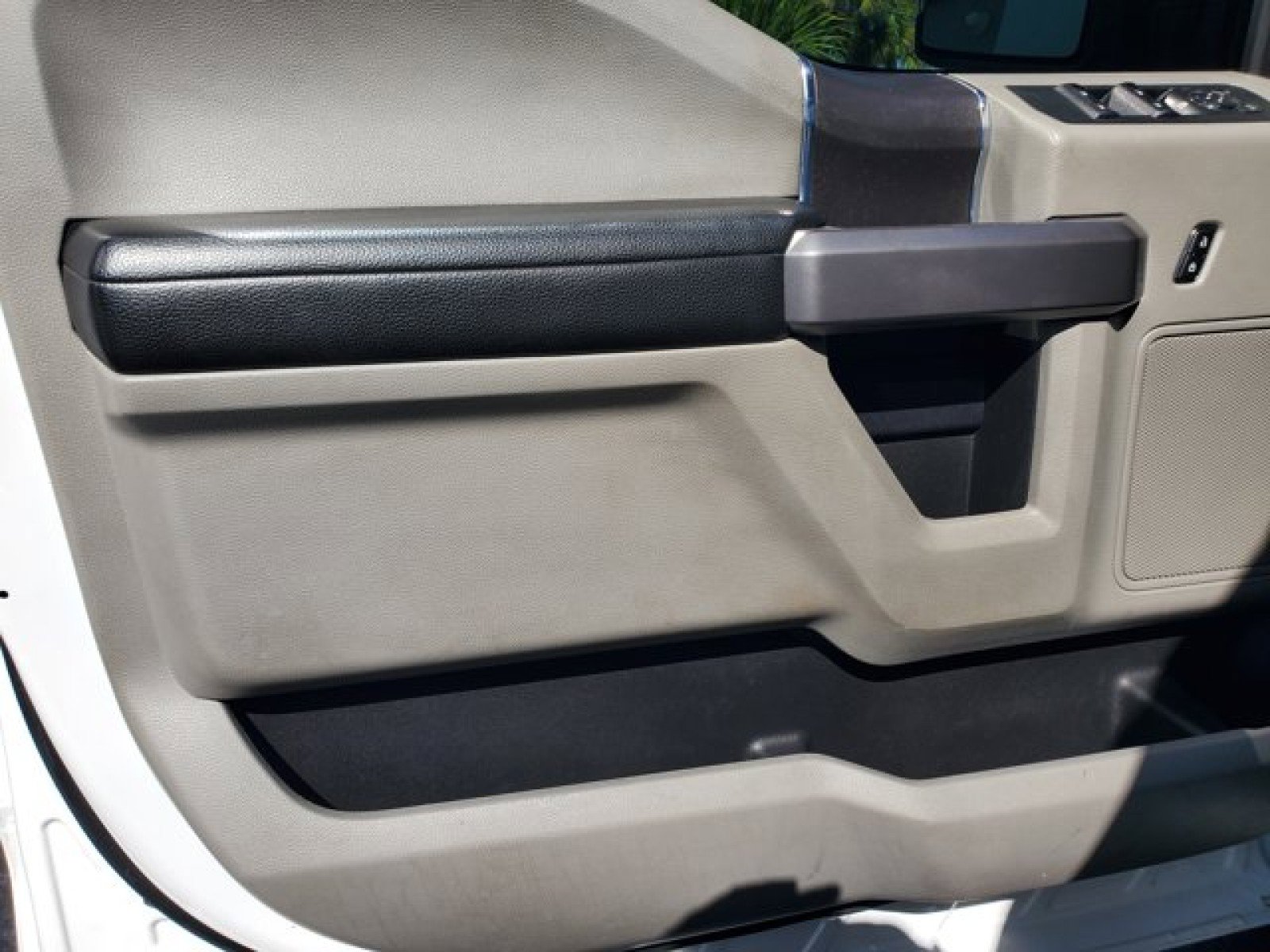 Certified 2019 Ford F150 XLT image 11