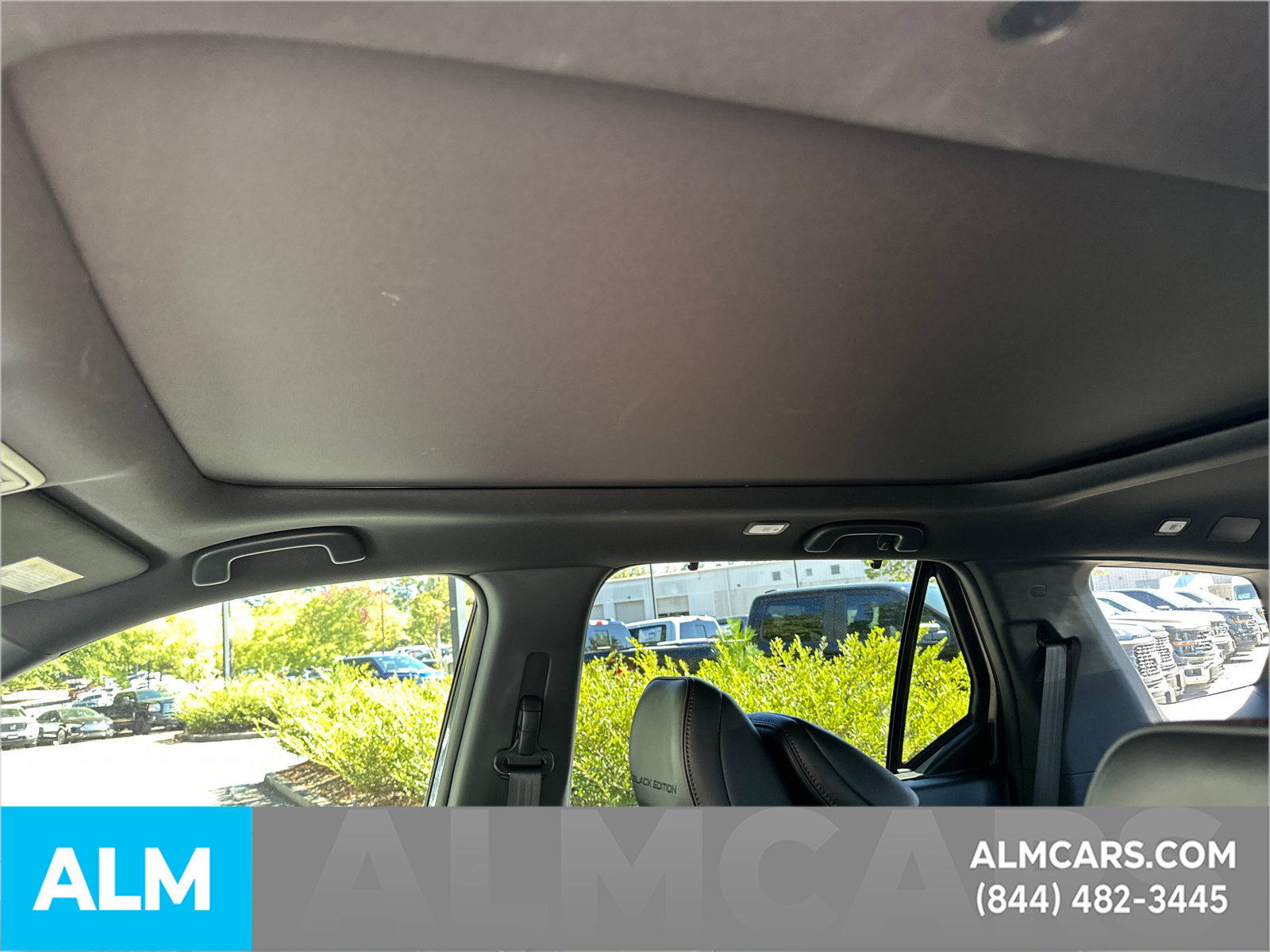 Used 2025 Honda Pilot Black Edition image 38