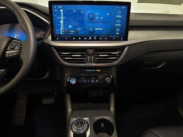 Certified 2025 Ford Escape SE w/ PHEV Premium Package image 25