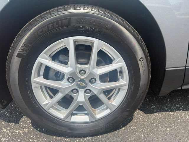 Used 2024 Chevrolet Equinox LT FWD image 10