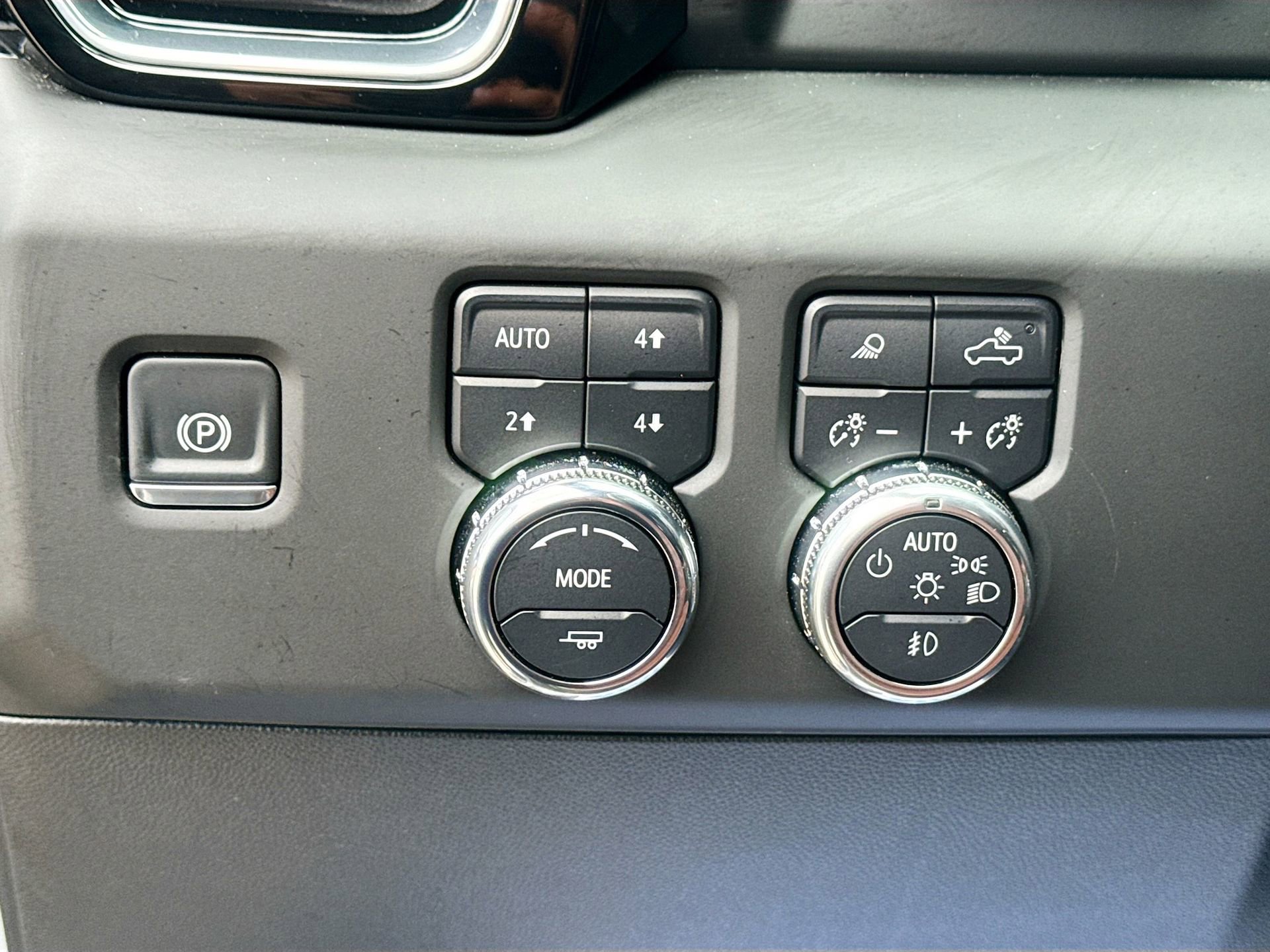 Used 2025 GMC Sierra 1500 Denali Ultimate image 14