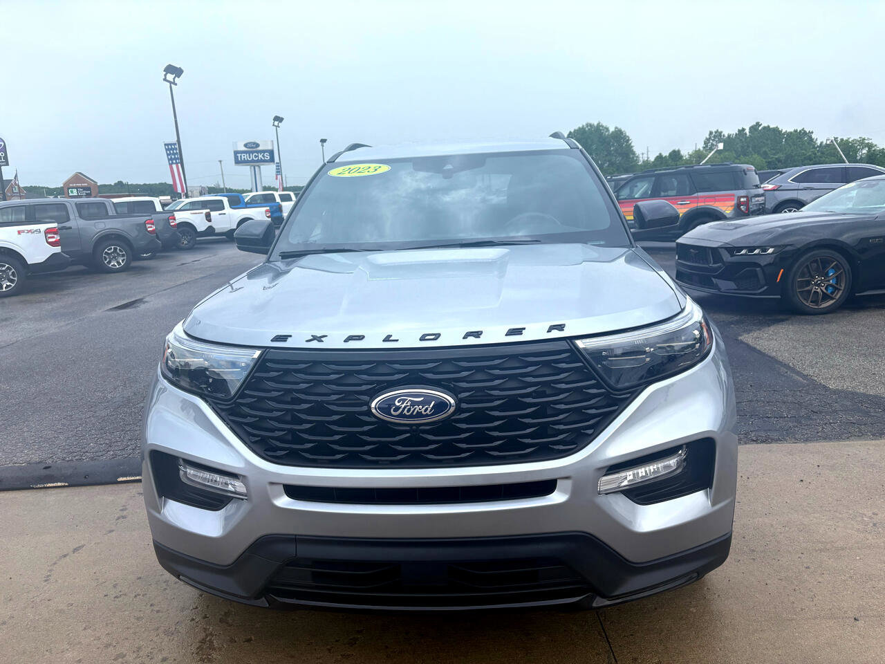 Certified 2023 Ford Explorer ST-Line w/ Class IV Trailer Tow Package image 9