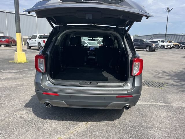 Certified 2024 Ford Explorer XLT w/ Equipment Group 202A AWD/4WD image 18