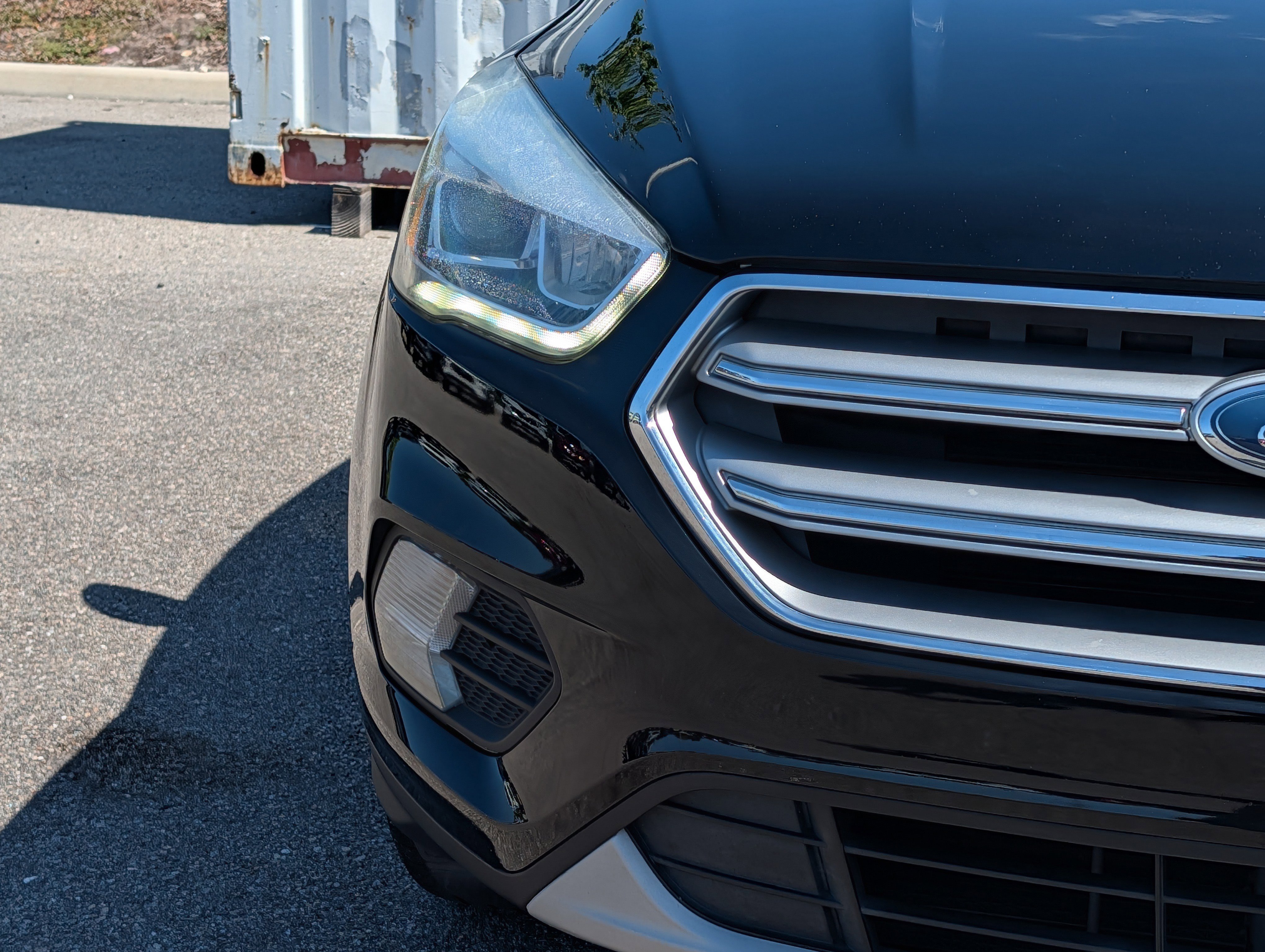 Certified 2017 Ford Escape Titanium FWD image 9