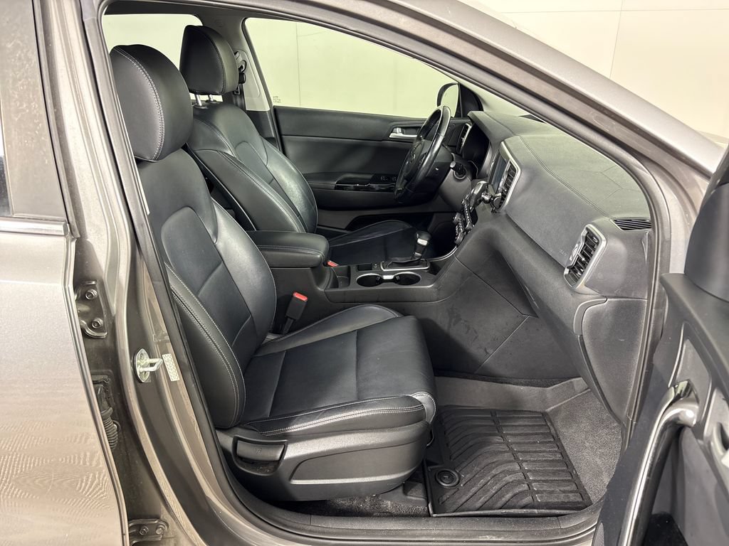 Used 2019 Kia Sportage EX w/ EX Premium Package FWD image 6