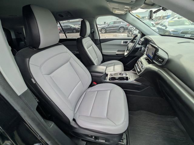 Certified 2021 Ford Explorer XLT w/ Equipment Group 202A AWD/4WD image 21
