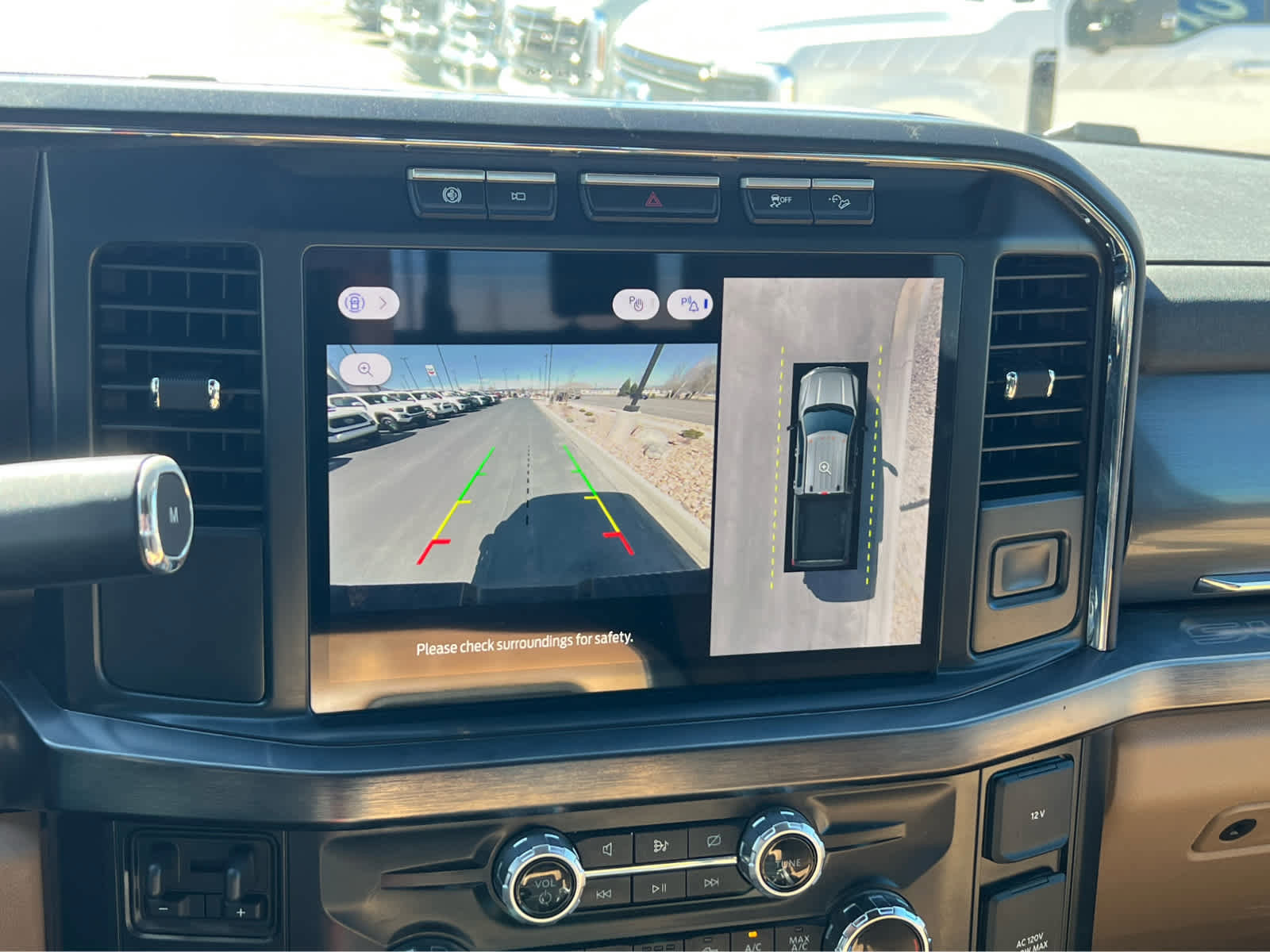 Certified 2024 Ford F350 Lariat image 37