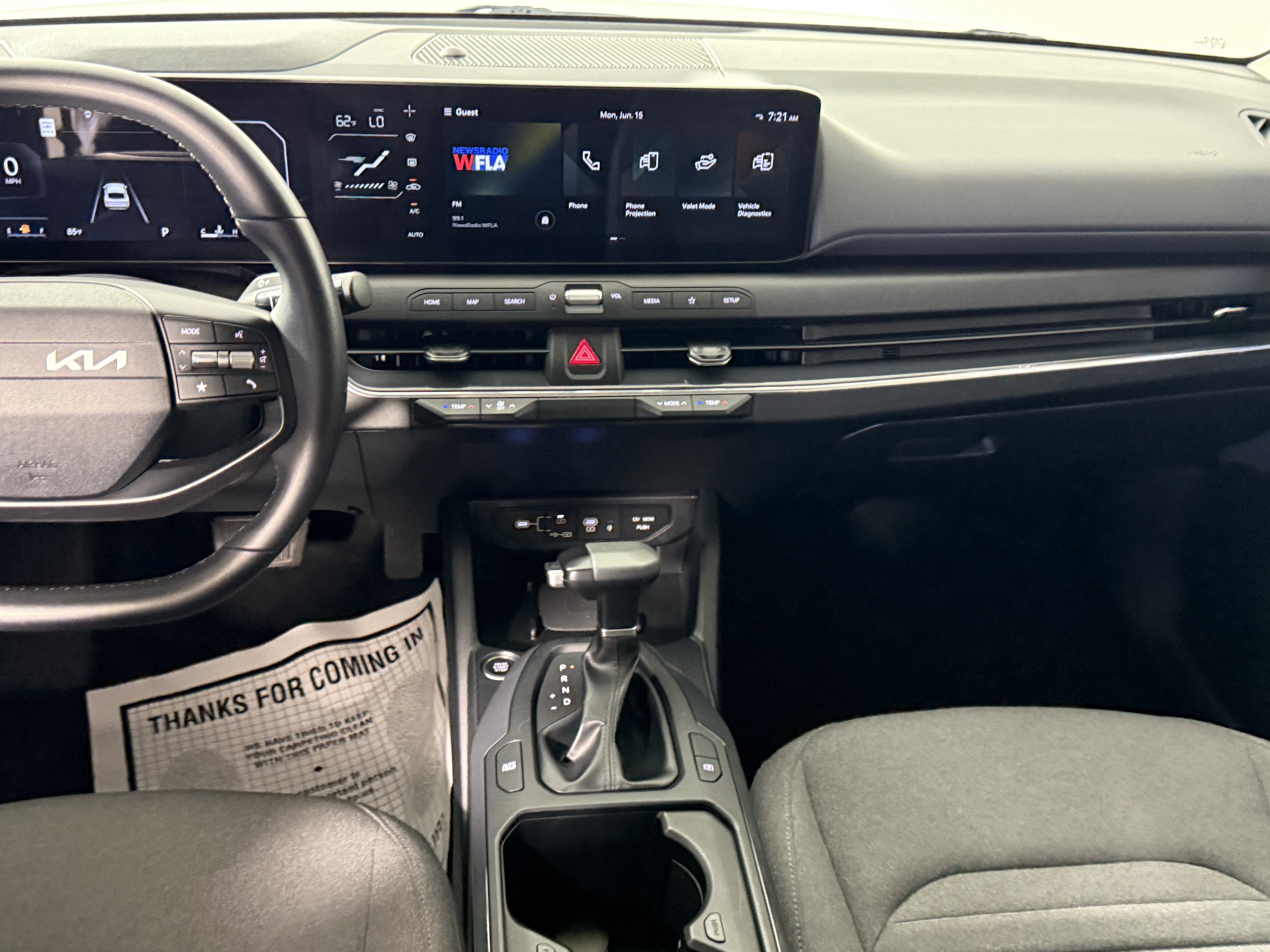 Used 2025 Kia K4 EX FWD image 11