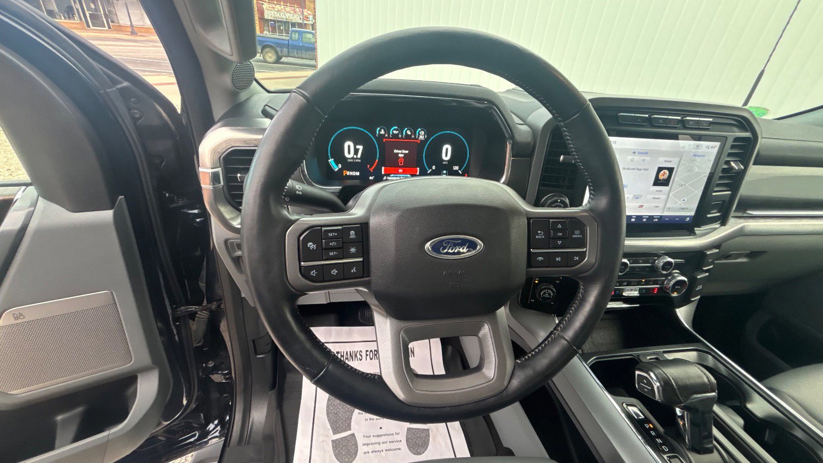 Certified 2022 Ford F150 Lariat w/ Equipment Group 502A High image 30