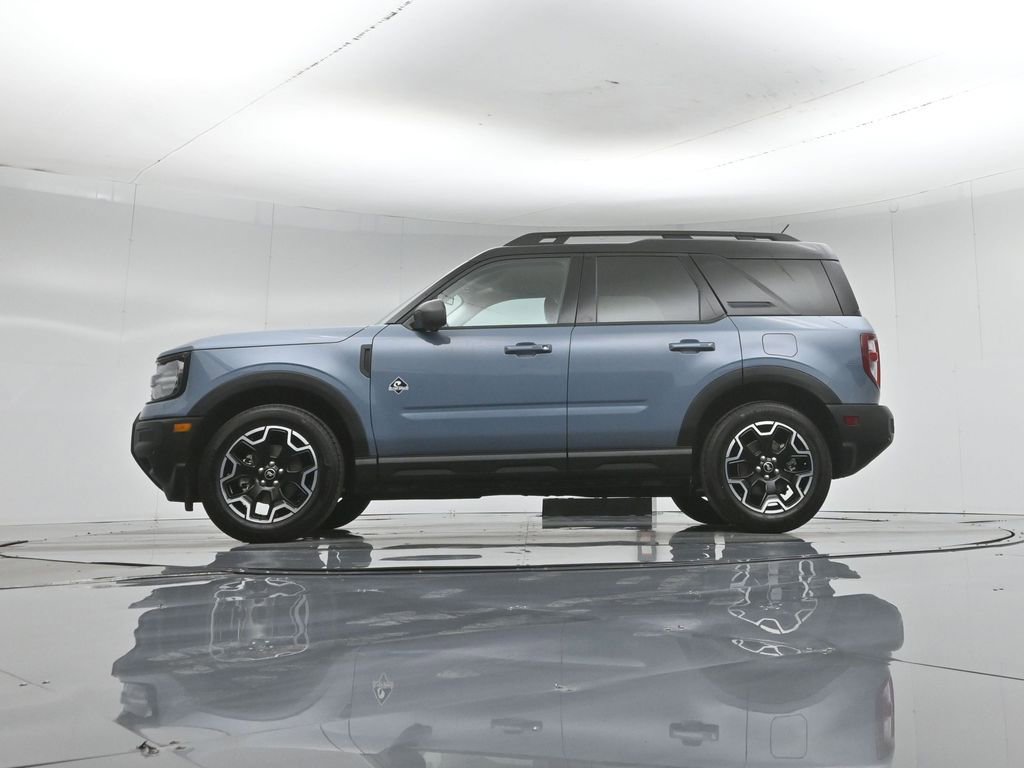 Certified 2025 Ford Bronco Sport Outer Banks w/ Outer Banks Tech Package+ AWD/4WD image 8