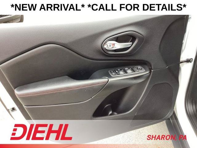 Used 2022 Jeep Cherokee Trailhawk w/ Sun, Sound & Nav Group AWD/4WD image 21