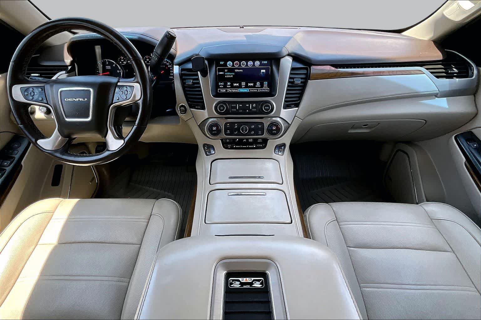 Used 2019 GMC Yukon Denali w/ Denali Ultimate Package AWD/4WD image 16
