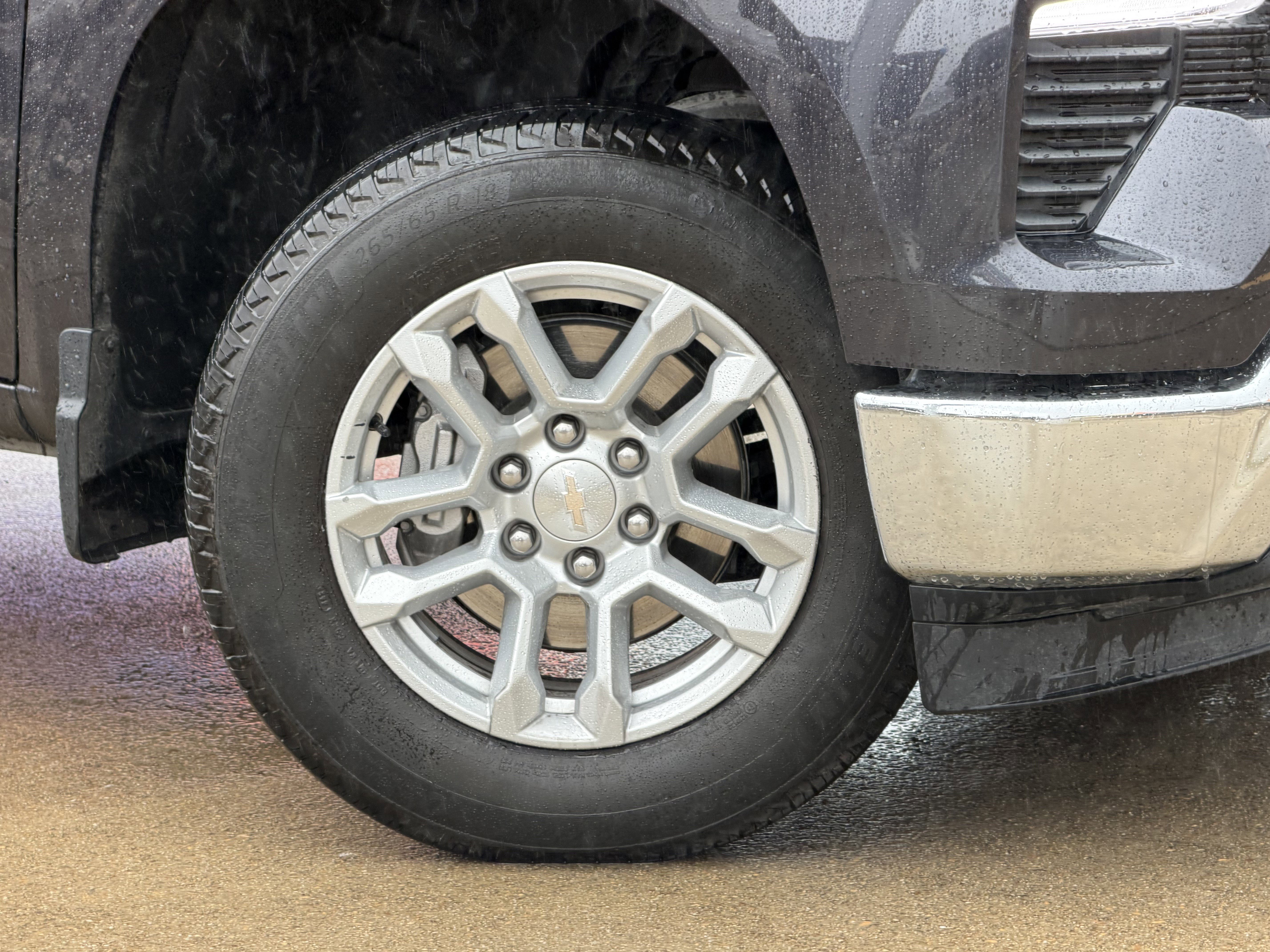 Used 2024 Chevrolet Silverado 1500 LT image 7