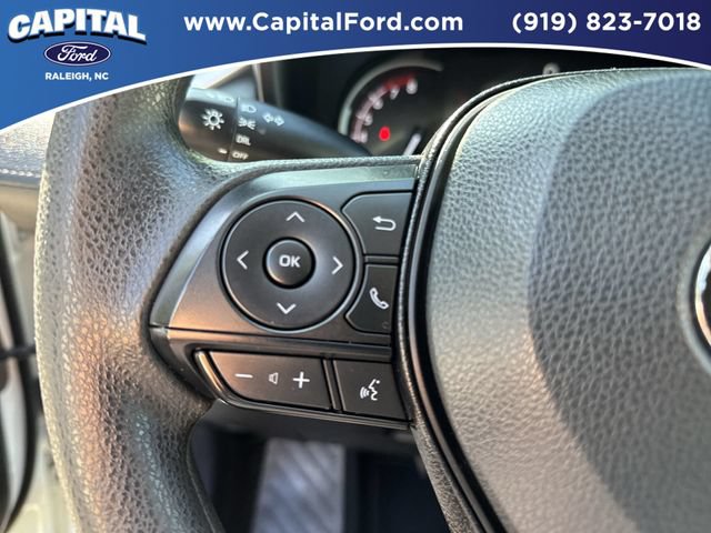 Used 2025 Toyota RAV4 LE AWD/4WD image 22