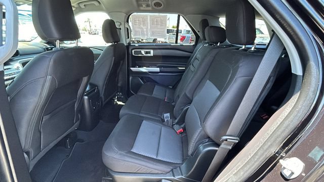 Certified 2022 Ford Explorer XLT RWD image 16