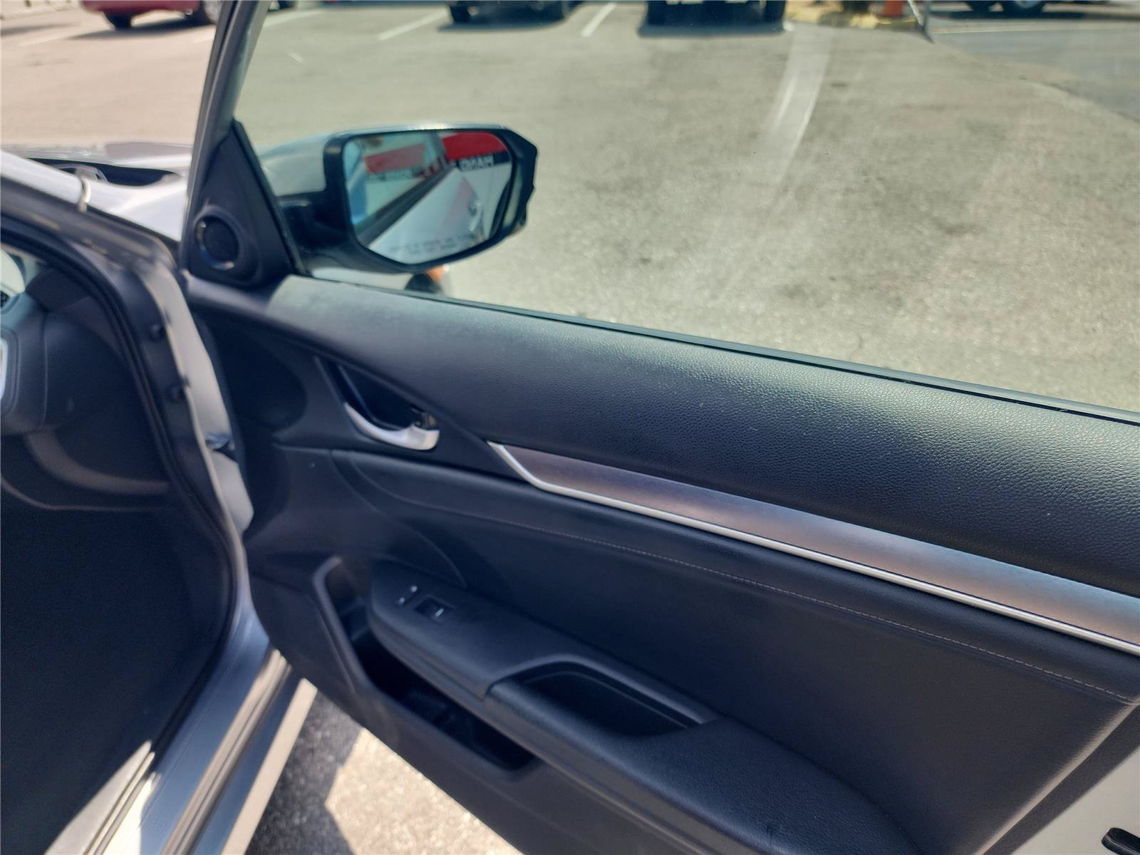 Used 2017 Honda Civic EX-L image 25