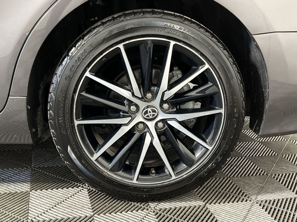 Used 2023 Toyota Camry XLE w/ Navigation Package image 12