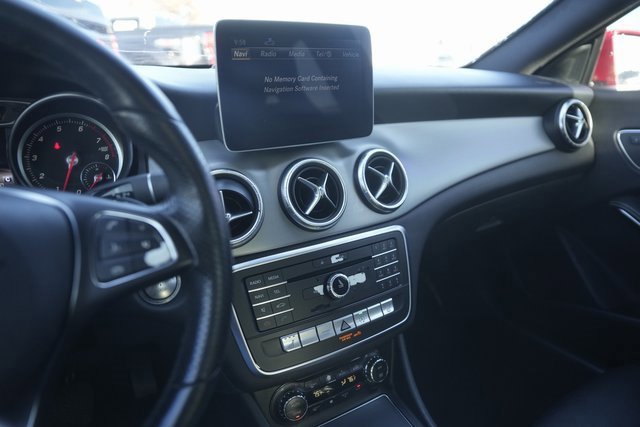 Used 2019 Mercedes-Benz CLA 250 image 26