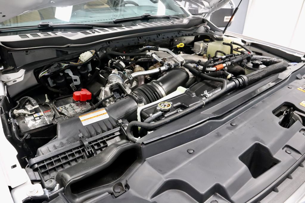 Certified 2025 Ford F350 Lariat w/ Lariat Ultimate Package AWD/4WD image 17