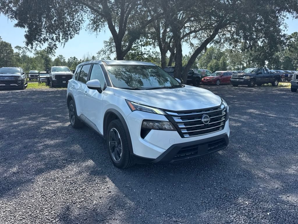 Used 2025 Nissan Rogue SV AWD/4WD image 7