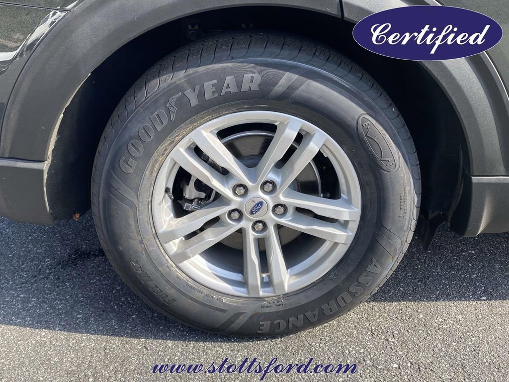 Certified 2022 Ford Explorer XLT RWD image 7