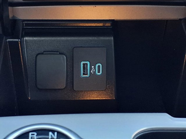 Certified 2023 Ford Explorer Limited w/ Limited Technology Package image 17