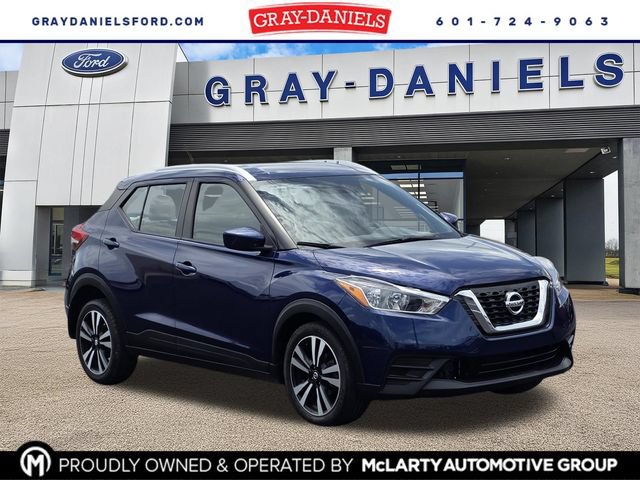Used 2018 Nissan Kicks SV FWD image 1