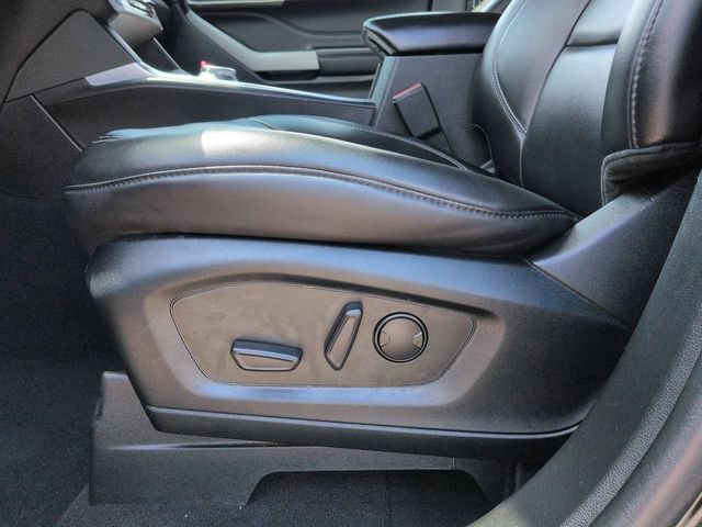 Certified 2023 Ford Explorer XLT w/ Equipment Group 202A RWD image 24