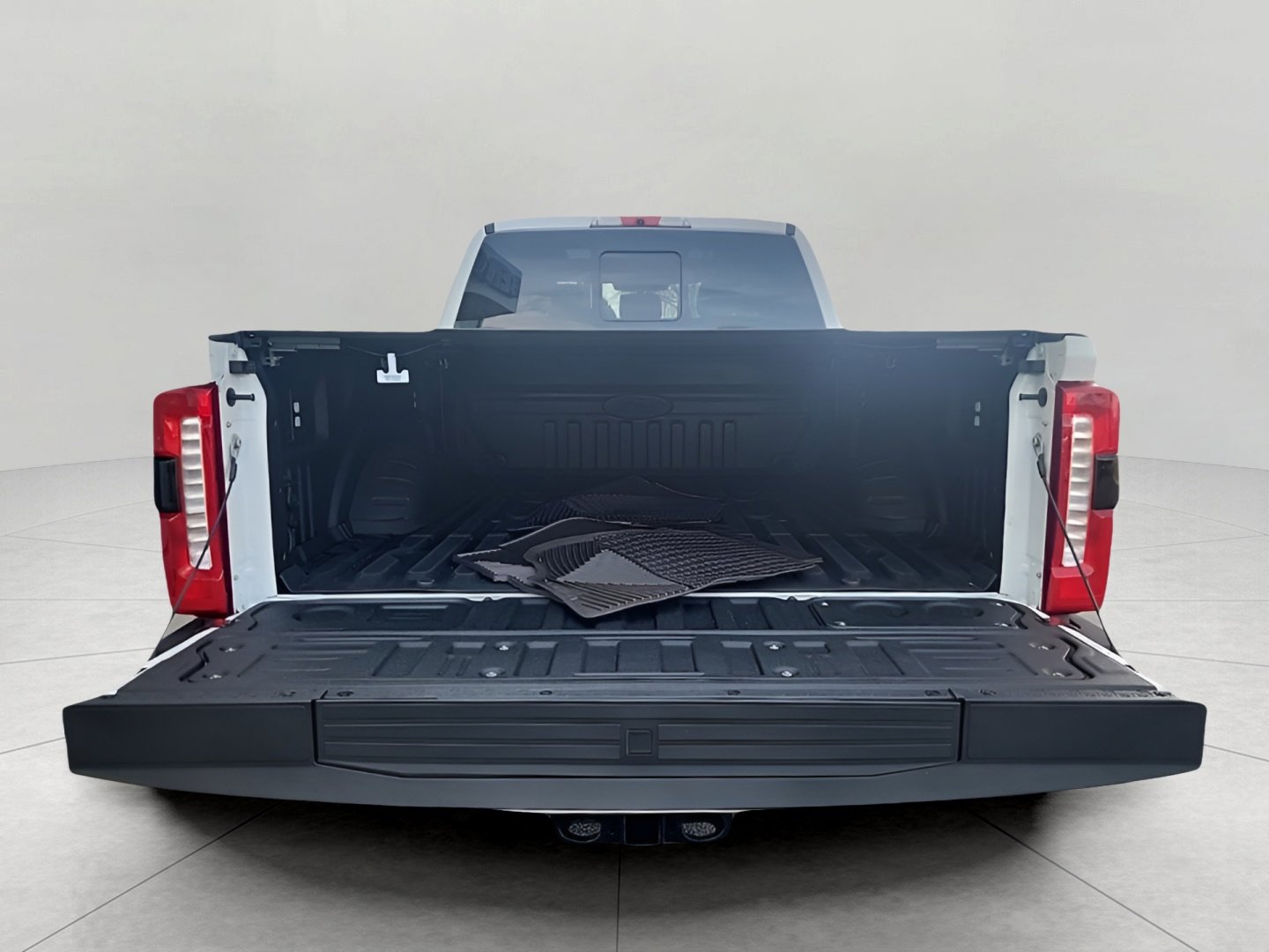 Certified 2025 Ford F350 King Ranch w/ Chrome Package image 9