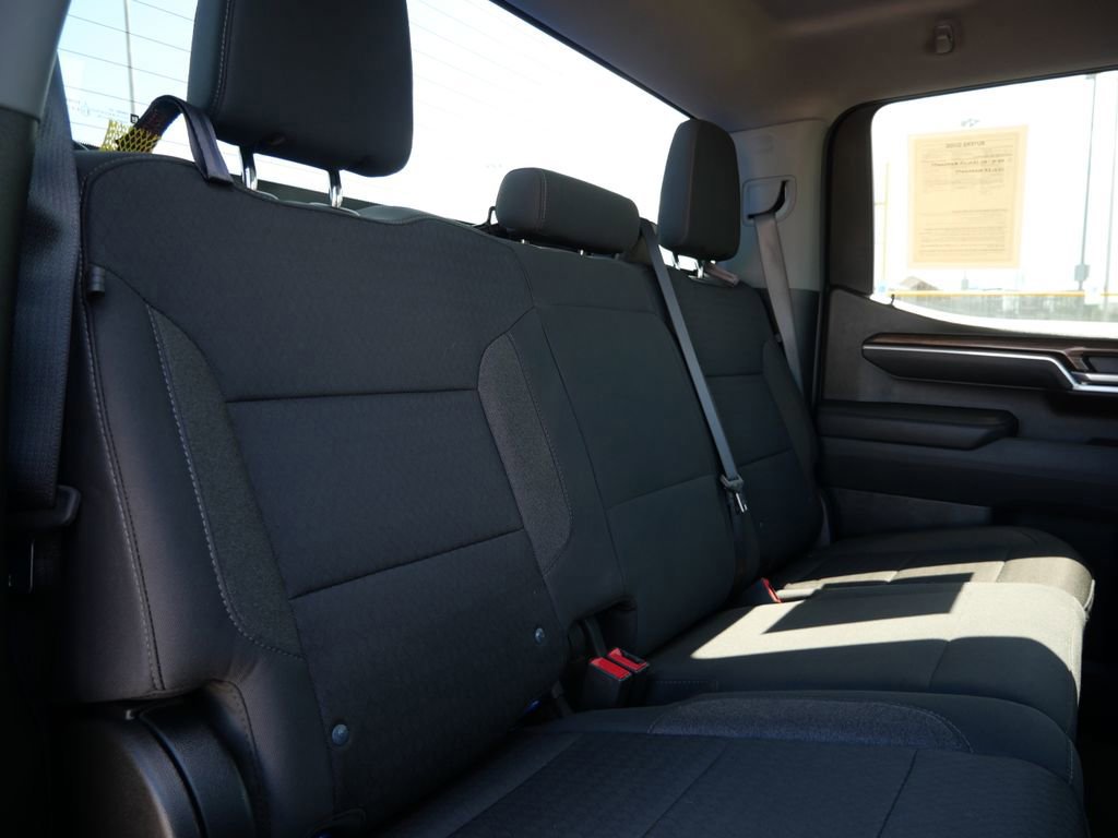 Used 2025 Chevrolet Silverado 1500 LT AWD/4WD image 10