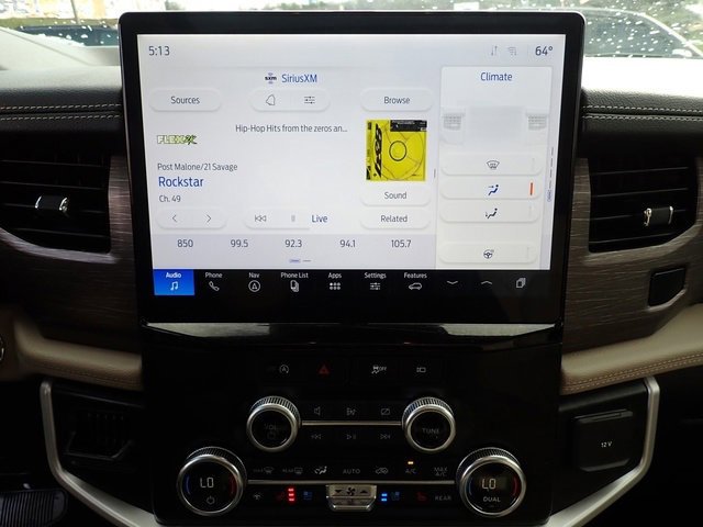 Certified 2024 Ford Expedition Limited image 28