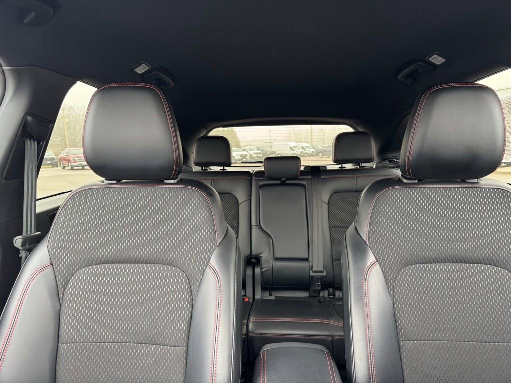 Certified 2025 Ford Escape ST-Line image 22