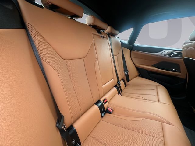 Used 2025 BMW i4 xDrive40i w/ Premium Package AWD/4WD image 18