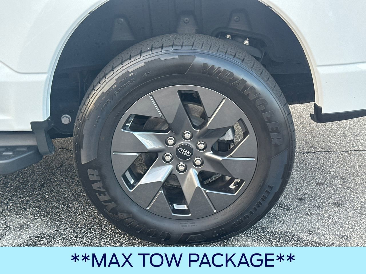 Certified 2025 Ford F150 Lightning Lariat w/ Max Trailer Tow Package image 22