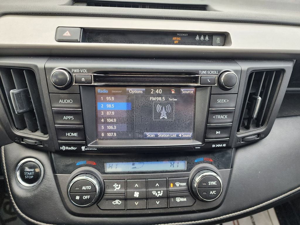 Used 2018 Toyota RAV4 XLE image 15