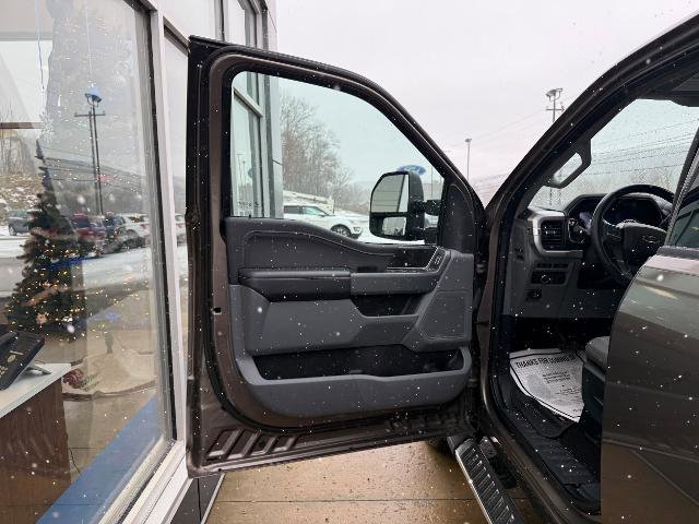 Certified 2022 Ford F150 XLT w/ Equipment Group 302A High image 5