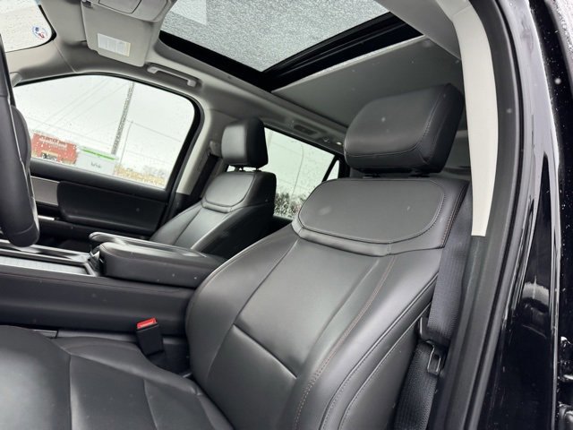 Certified 2025 Ford Expedition Max Active image 13