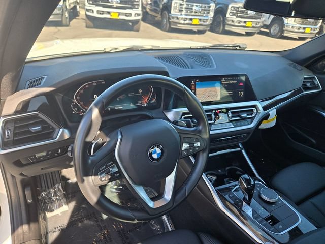Used 2021 BMW 330i xDrive Sedan w/ Driving Assistance Package AWD/4WD image 6