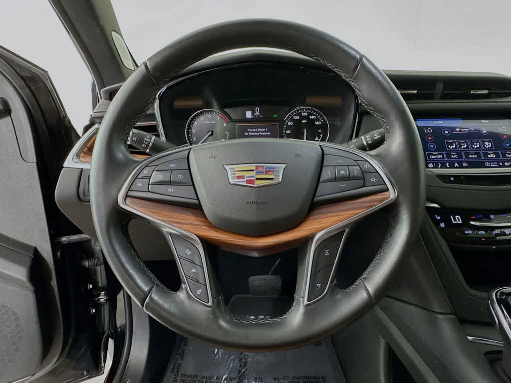 Used 2022 Cadillac XT5 Premium Luxury FWD image 16