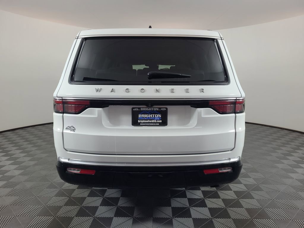 Used 2024 Jeep Wagoneer 4WD w/ Premium Group I image 4