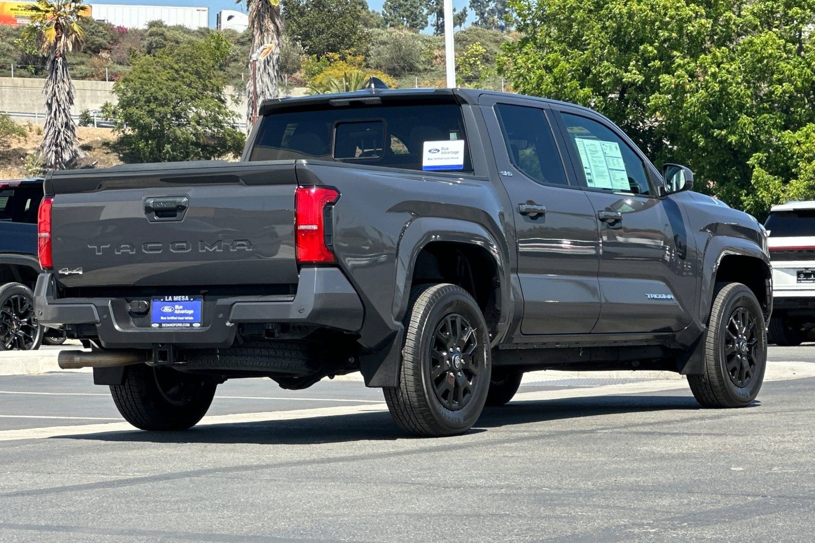 Used 2024 Toyota Tacoma SR5 AWD/4WD image 3