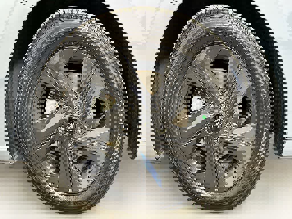 Used 2021 Hyundai Elantra Blue w/ Cargo Package image 7